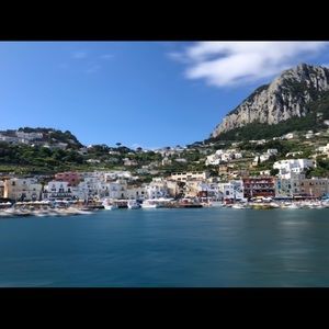 Meet your Posher, Joyce